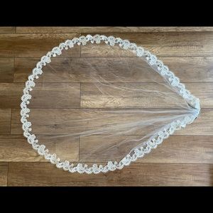 43” Vintage Lace Ivory Wedding Veil with comb
